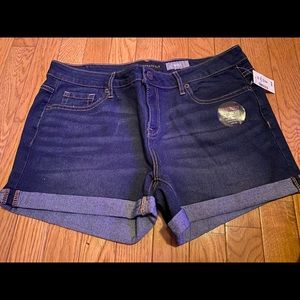 NWT AEROPOSTALE JEAN MIDI SHORTS